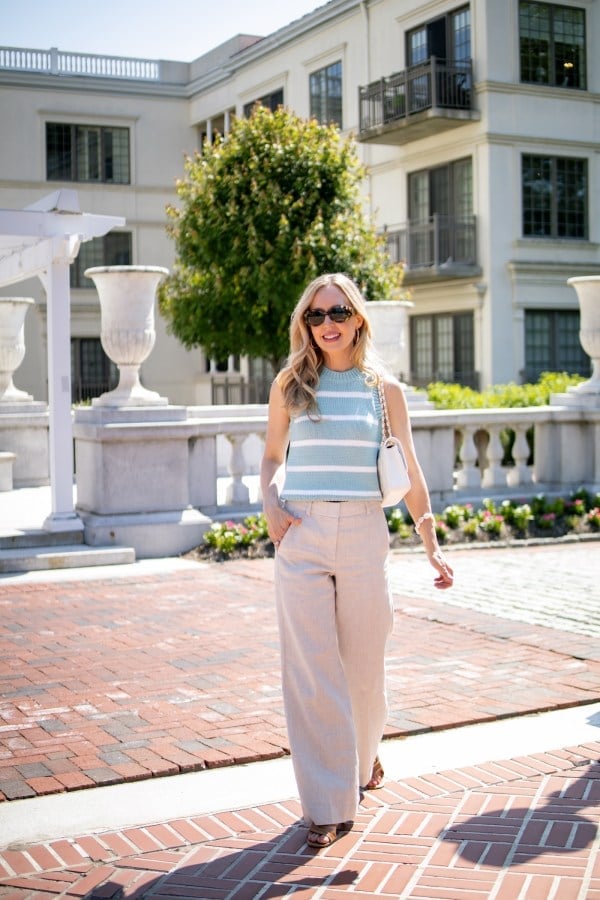 Beige wide-leg linen pants with a blue and white striped knit top Beige wide-leg linen pants with a blue and white striped knit top — Linen Pants Outfits