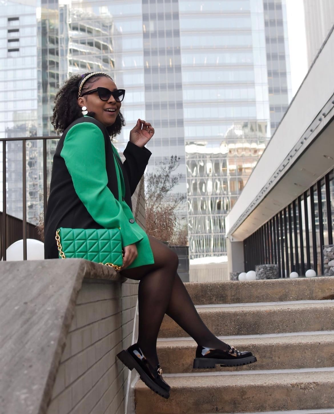 Green Lapel Blazer With Chunky Platform Loafers Green Lapel Blazer With Chunky Platform Loafers — Loafer Outfits