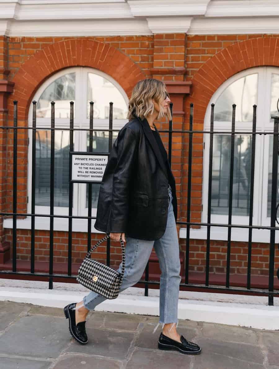 Oversized Leather Blazer With Black Loafers Oversized Leather Blazer With Black Loafers — Loafer Outfits