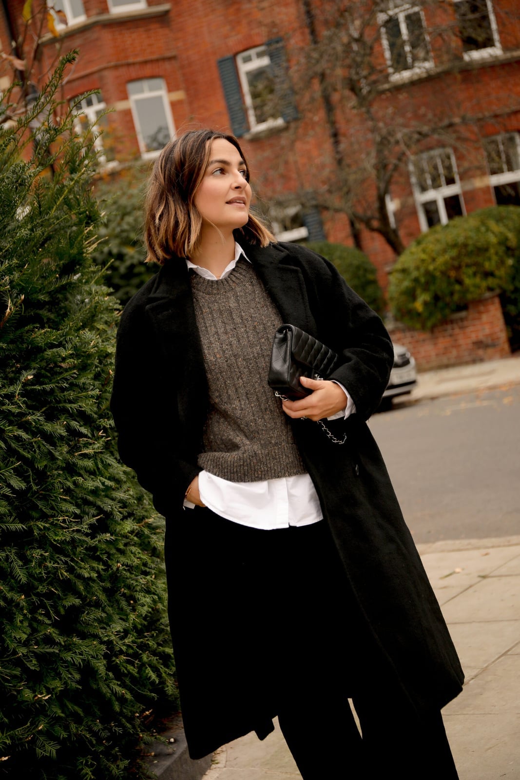 Black Wool Coat With Textured Sweater Black Wool Coat With Textured Sweater — London Outfits