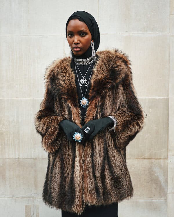 Dramatic Fur Coat Over Black Turtleneck Dramatic Fur Coat Over Black Turtleneck — London Outfits