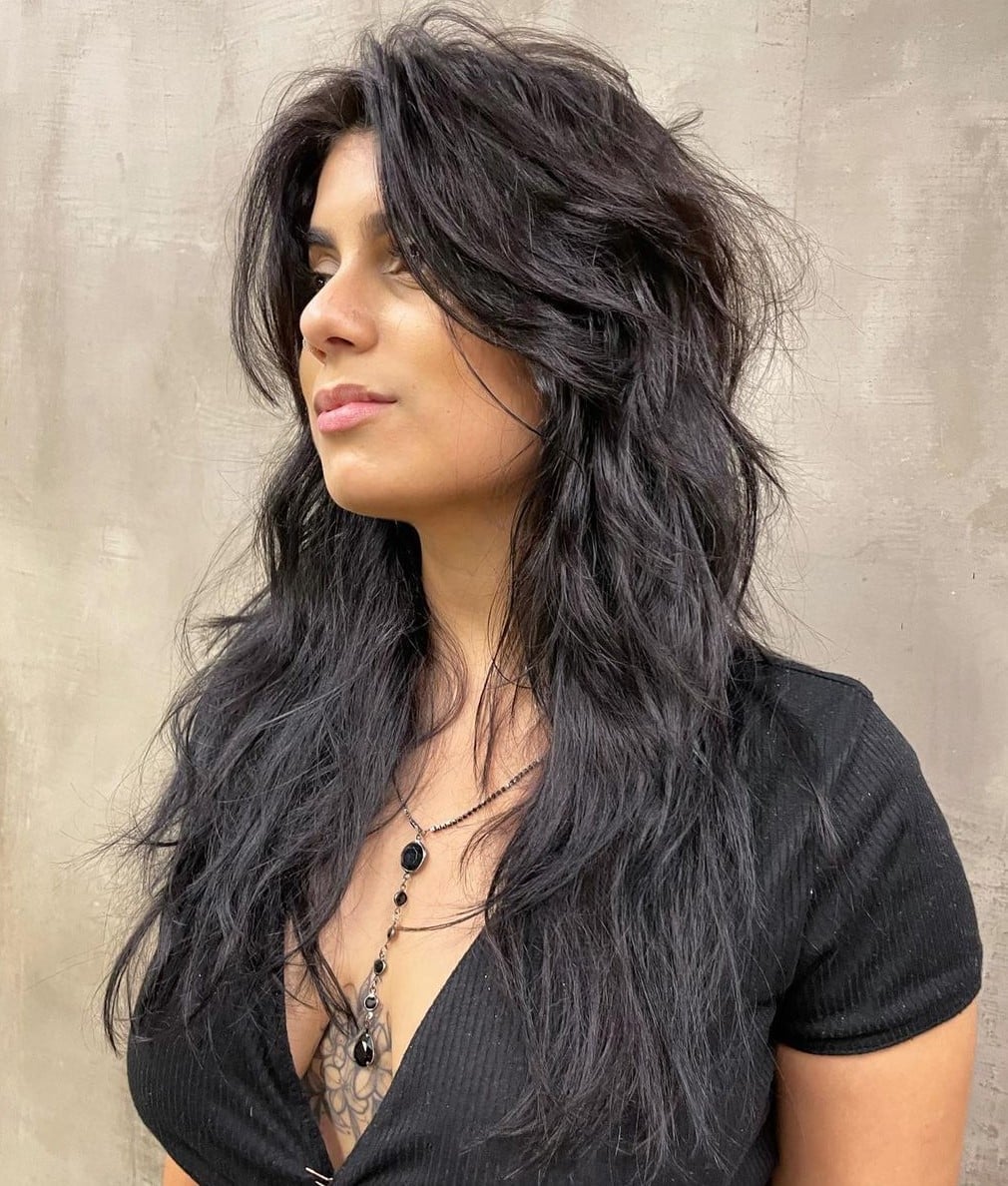 Mid-Back Dark Brown Shag No Bangs Side Part Mid-Back Dark Brown Shag No Bangs Side Part — Long Shag