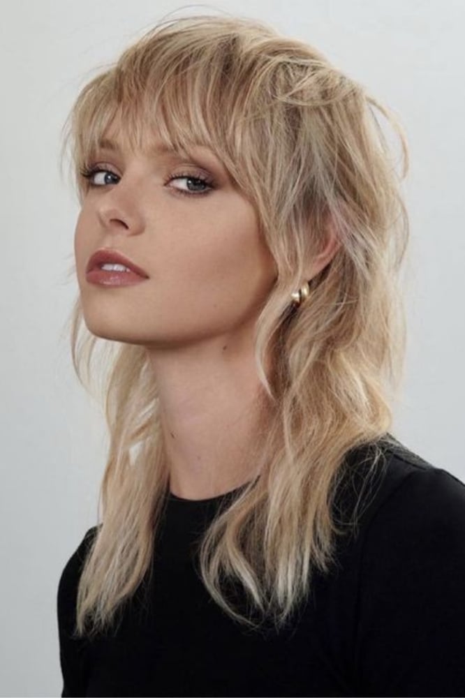 Ash Blonde Collarbone Wolf Cut Ash Blonde Collarbone Wolf Cut — Long Wolf Cut