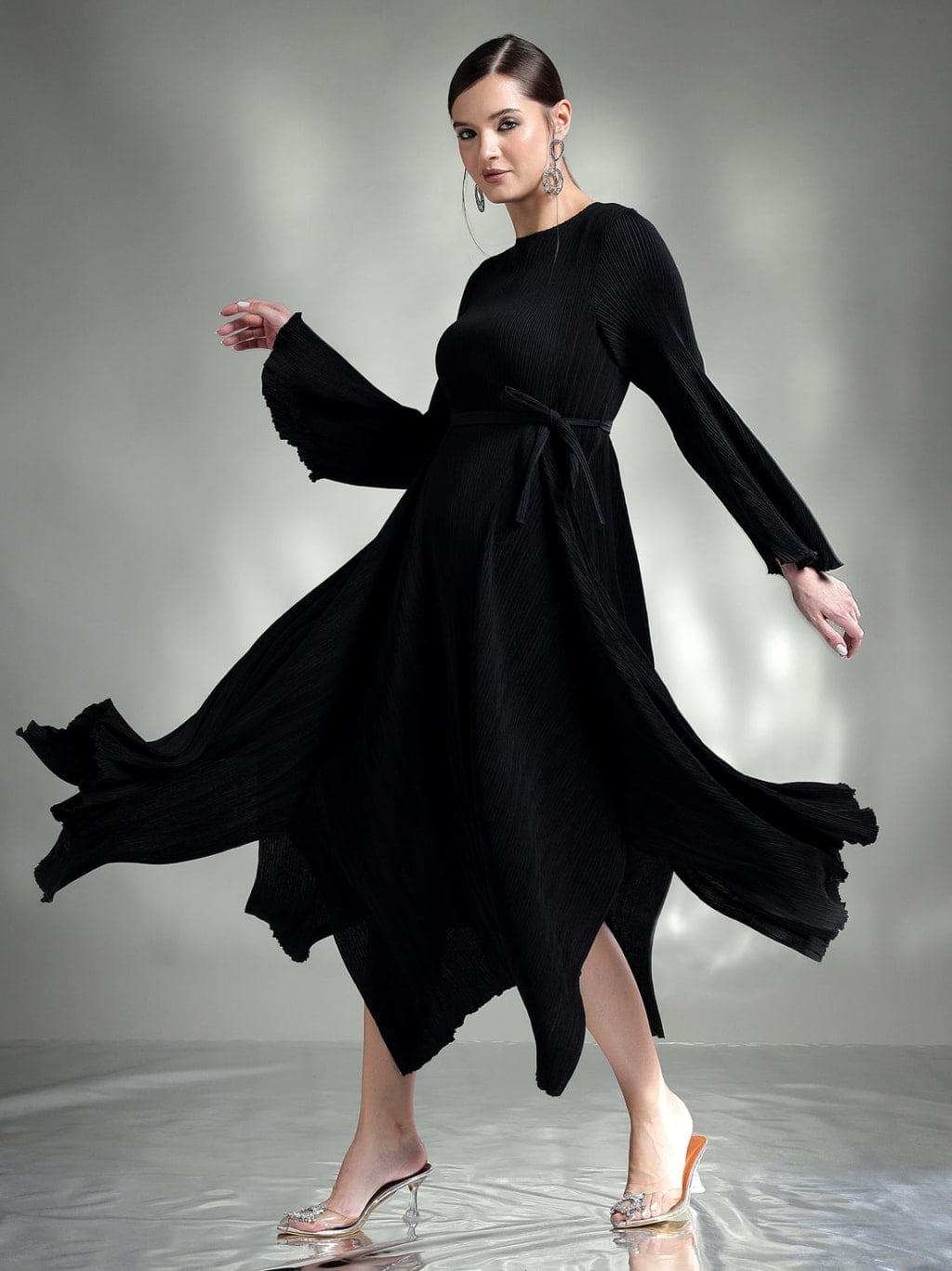 Black Long Sleeve Pleated Dress with Tie Belt Black Long Sleeve Pleated Dress with Tie Belt — Luxury Outfits