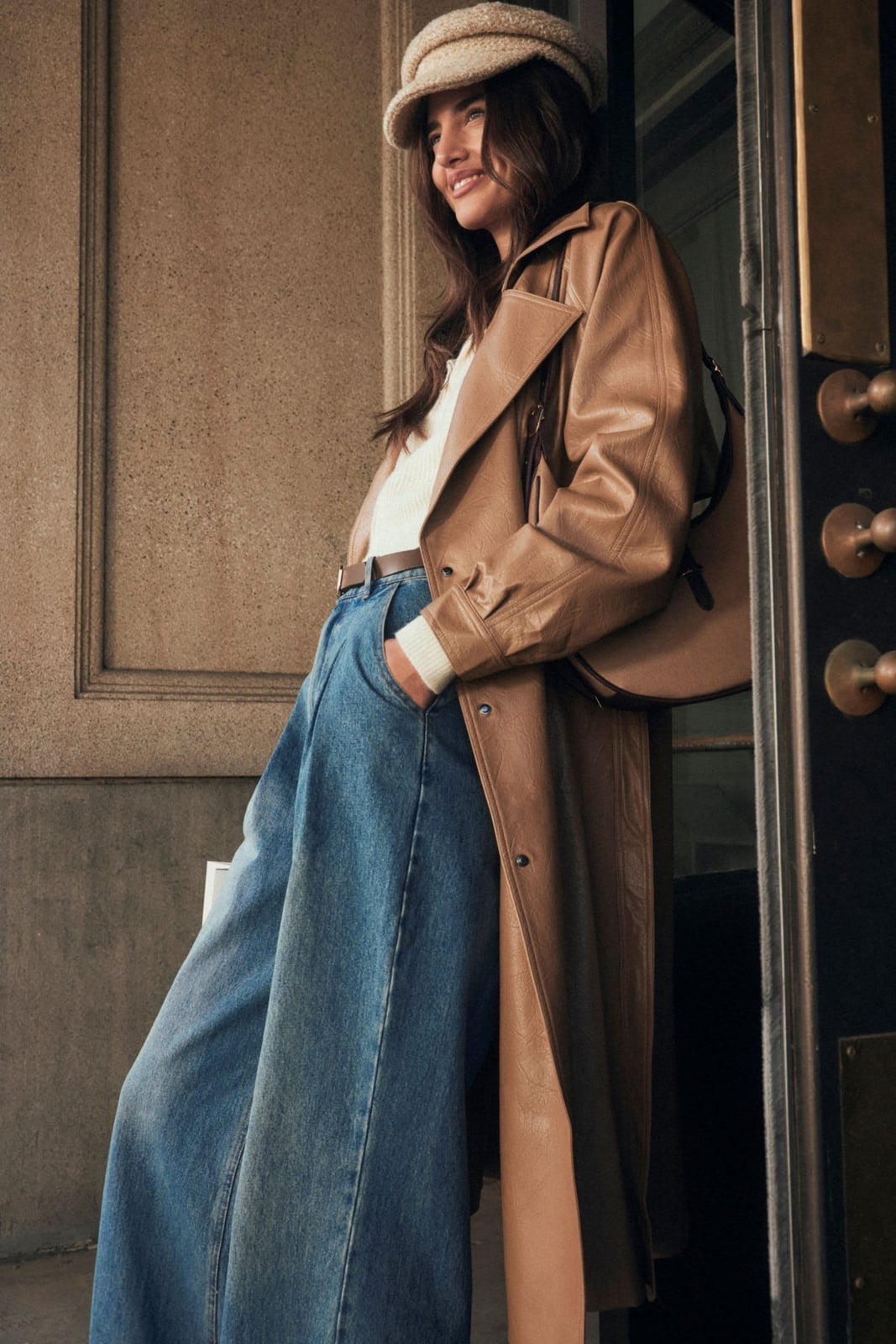 White Knit Sweater with Tan Trench Coat and Blue Jeans White Knit Sweater with Tan Trench Coat and Blue Jeans — Luxury Outfits