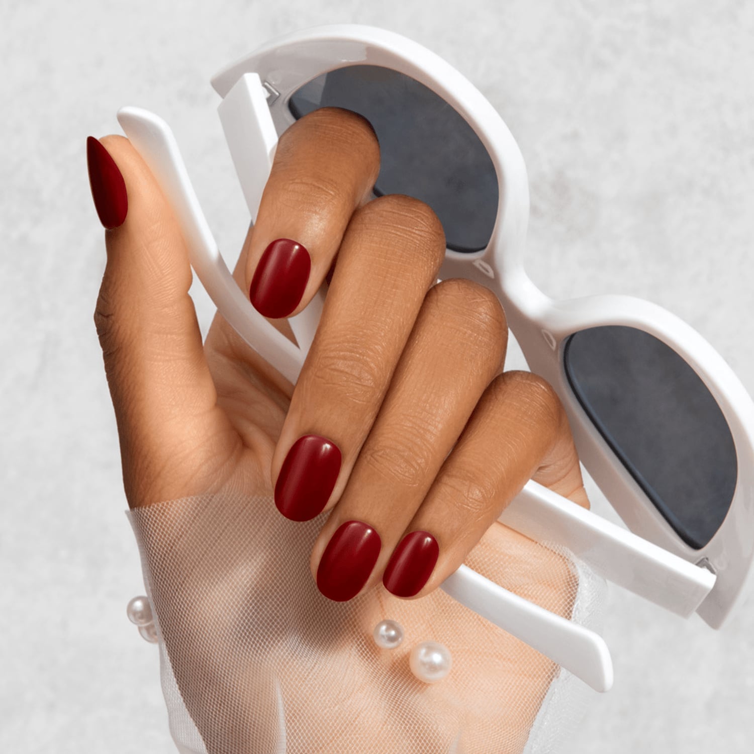 Short Oval Vibrant Glossy Maroon Short Oval Vibrant Glossy Maroon — Maroon Nails