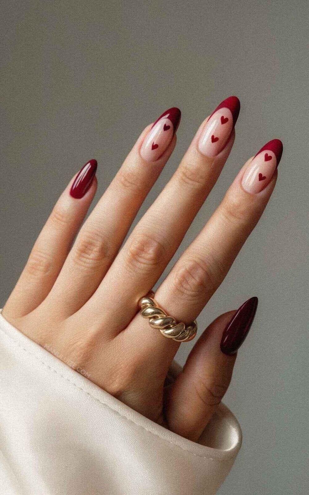 Long Stiletto Glossy Maroon French Tip Hearts Long Stiletto Glossy Maroon French Tip Hearts — Maroon Nails