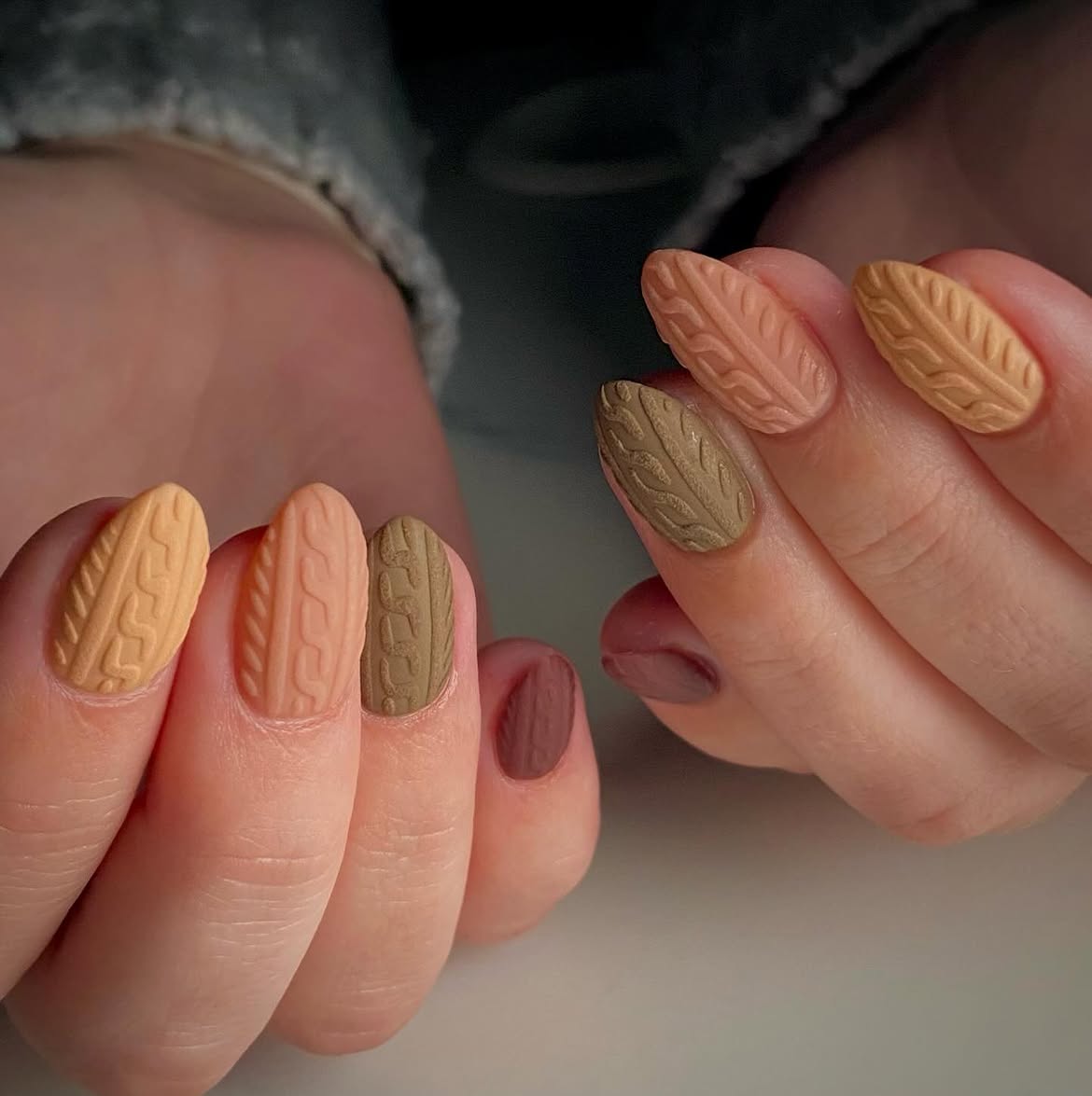 Matte Neutral Knit Textured Fall Nail Art