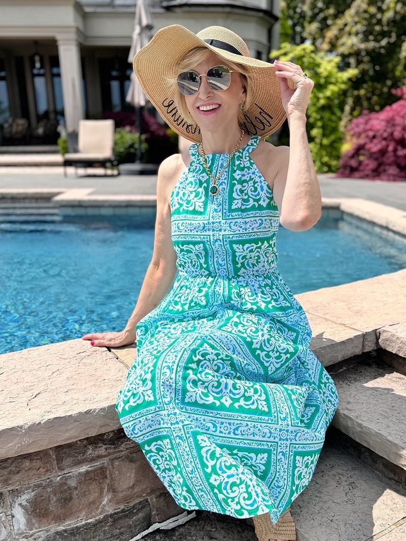 Geometric Print Halter Neck Maxi Dress Geometric Print Halter Neck Maxi Dress — Maxi Dresses