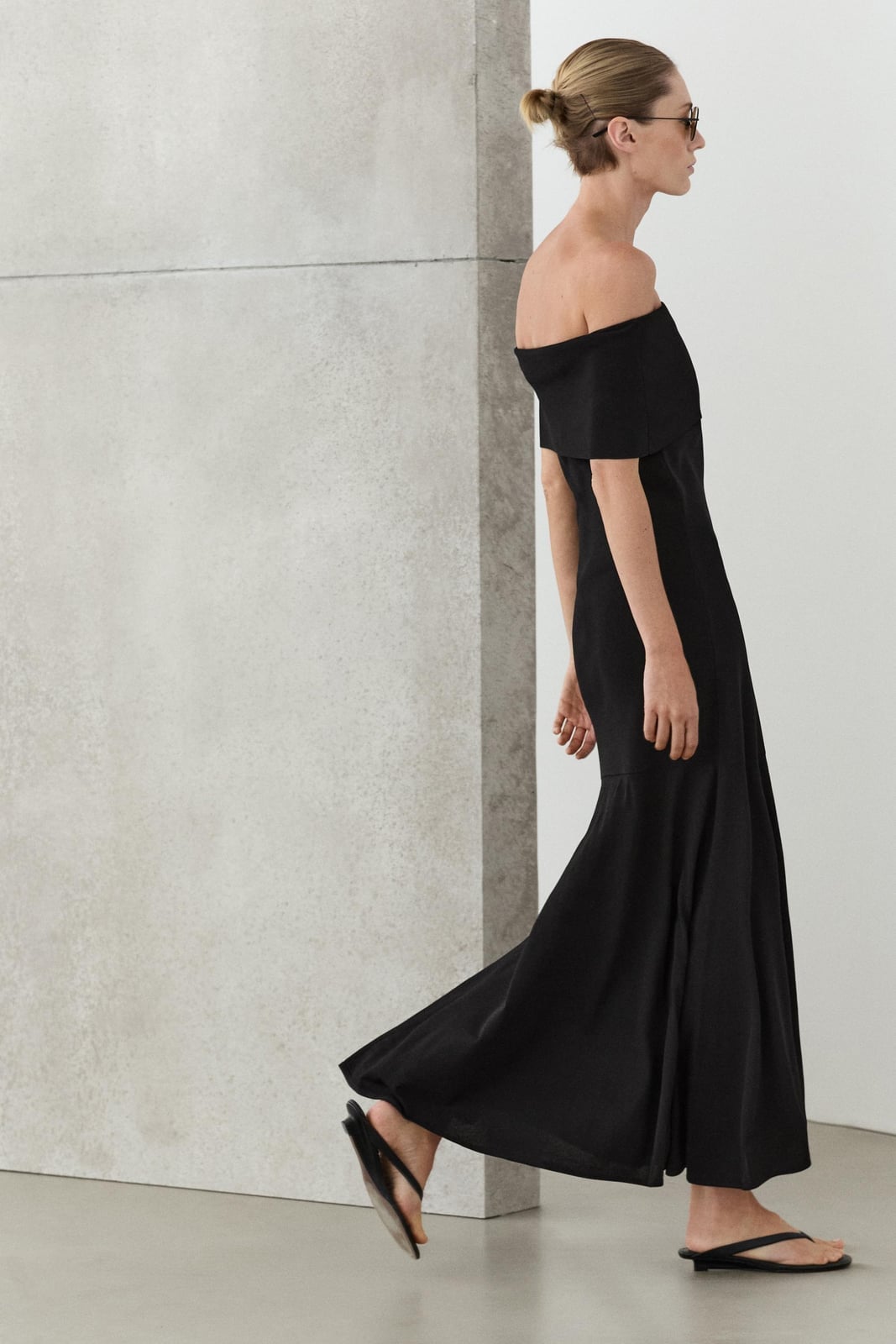 Black Off-the-Shoulder Flared Maxi Dress Black Off-the-Shoulder Flared Maxi Dress — Maxi Dresses