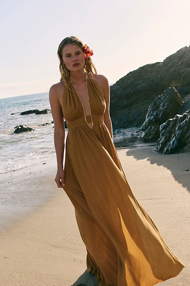 Ochre Halter Neck Flowy Maxi Dress Ochre Halter Neck Flowy Maxi Dress — Maxi Dresses