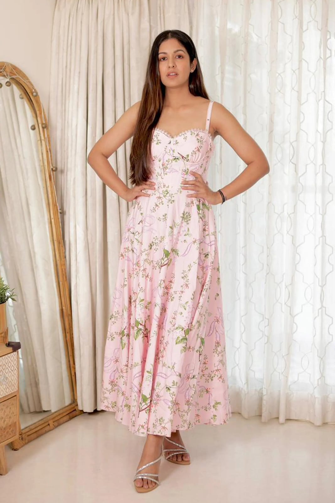 Pink Floral Print Sweetheart Neckline Maxi Dress Pink Floral Print Sweetheart Neckline Maxi Dress — Maxi Dresses Outfit