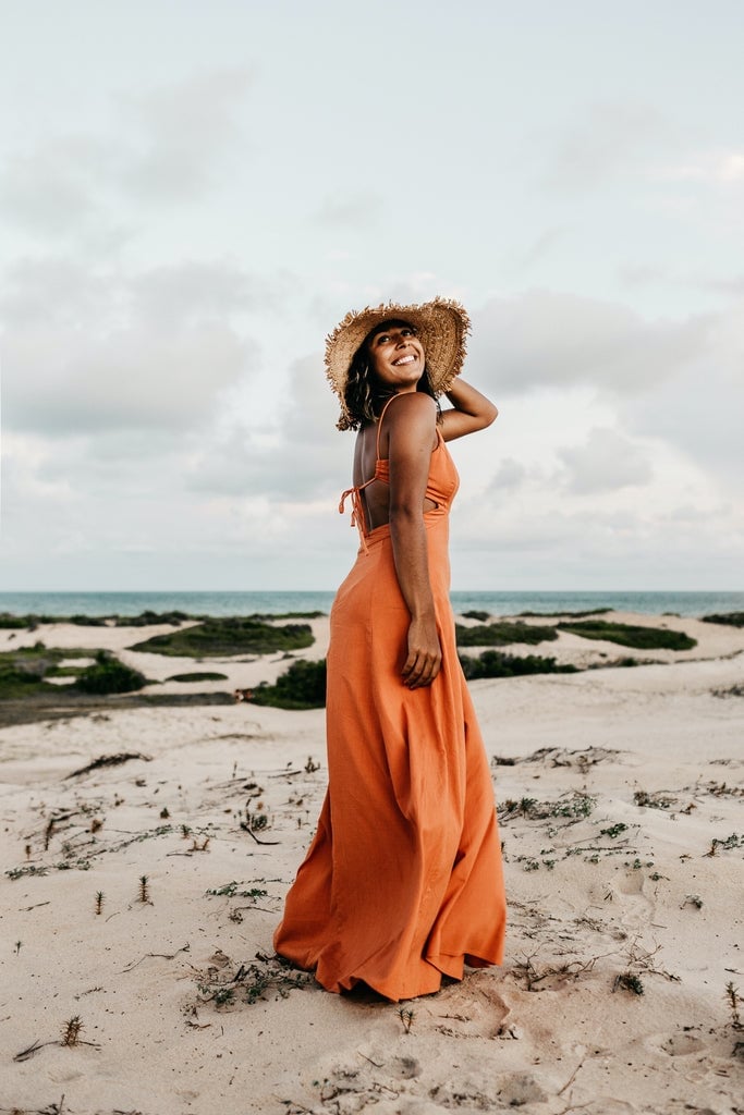 Burnt Orange Maxi Dress With Back Cut-Out Detail Burnt Orange Maxi Dress With Back Cut-Out Detail — Maxi Dresses Outfit