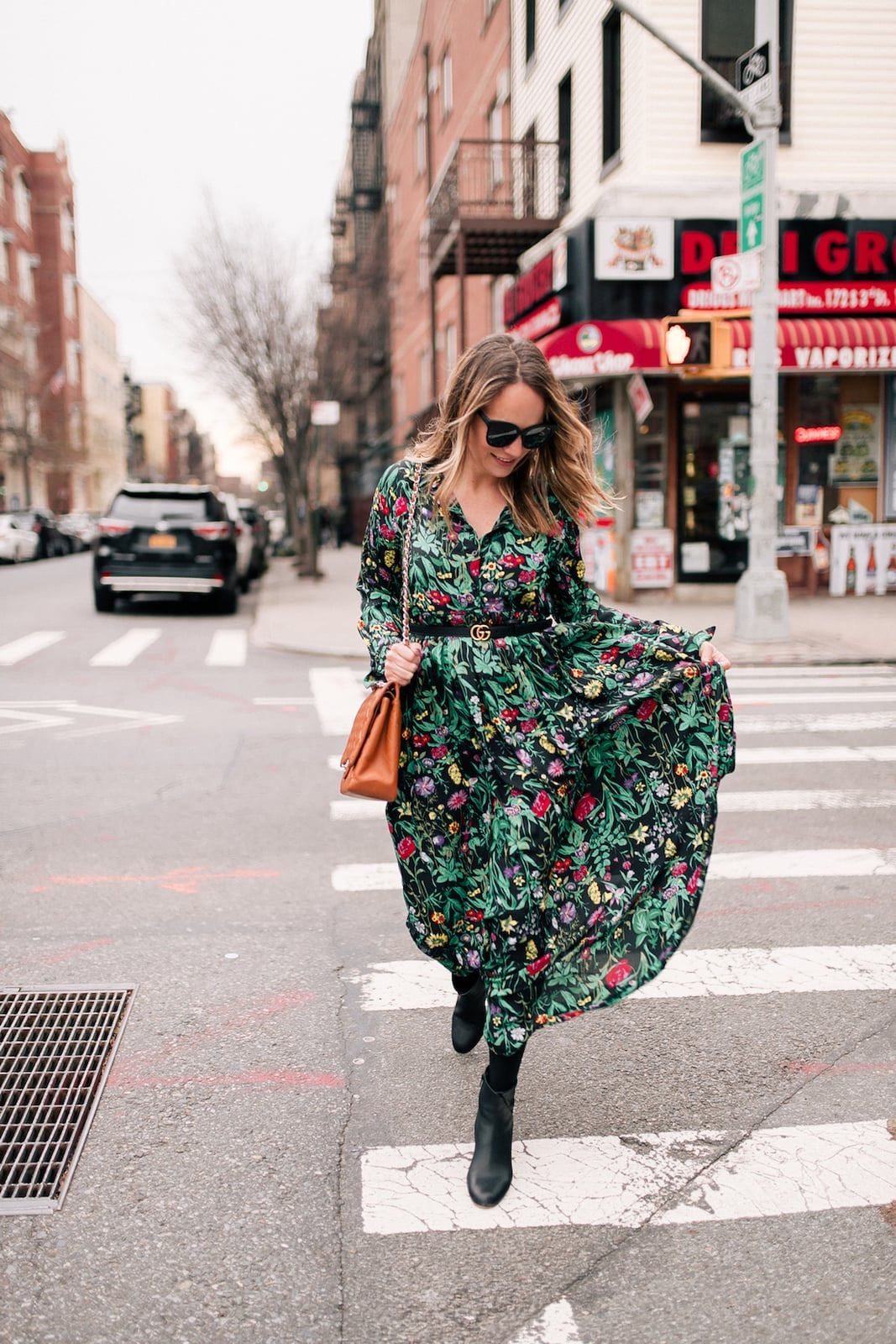 Flowy Green Floral Print Maxi Dress With Belt Flowy Green Floral Print Maxi Dress With Belt — Maxi Dresses Outfit