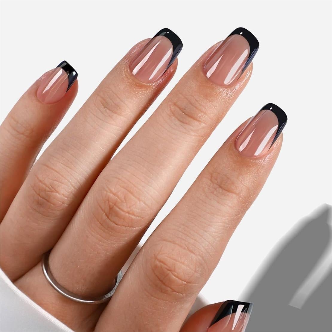 Soft Square Nails With Black French Tips Soft Square Nails With Black French Tips — Medium Nails