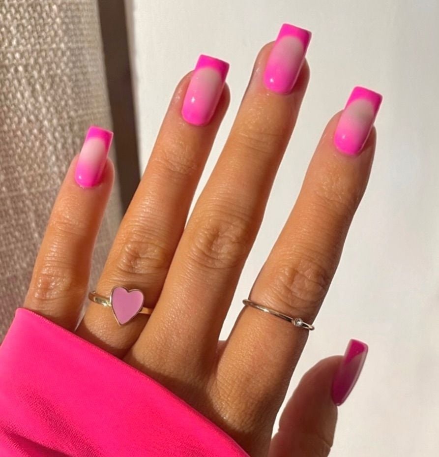 Sharp French Medium Square Pink Nude Sharp French Medium Square Pink Nude — Medium Square Nails
