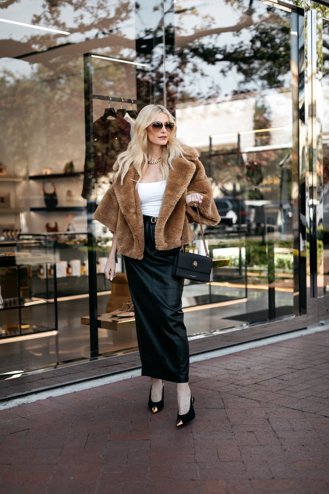 Cropped brown faux fur jacket with leather pencil skirt Cropped brown faux fur jacket with leather pencil skirt — Mob Wife Outfits