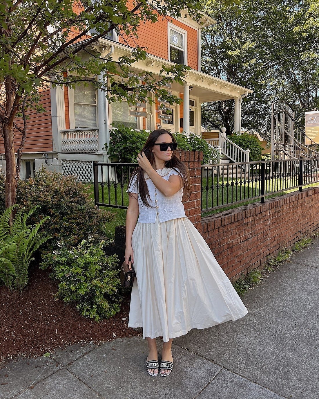 Ivory Vest Voluminous Skirt Ivory Vest Voluminous Skirt — Modest Outfits
