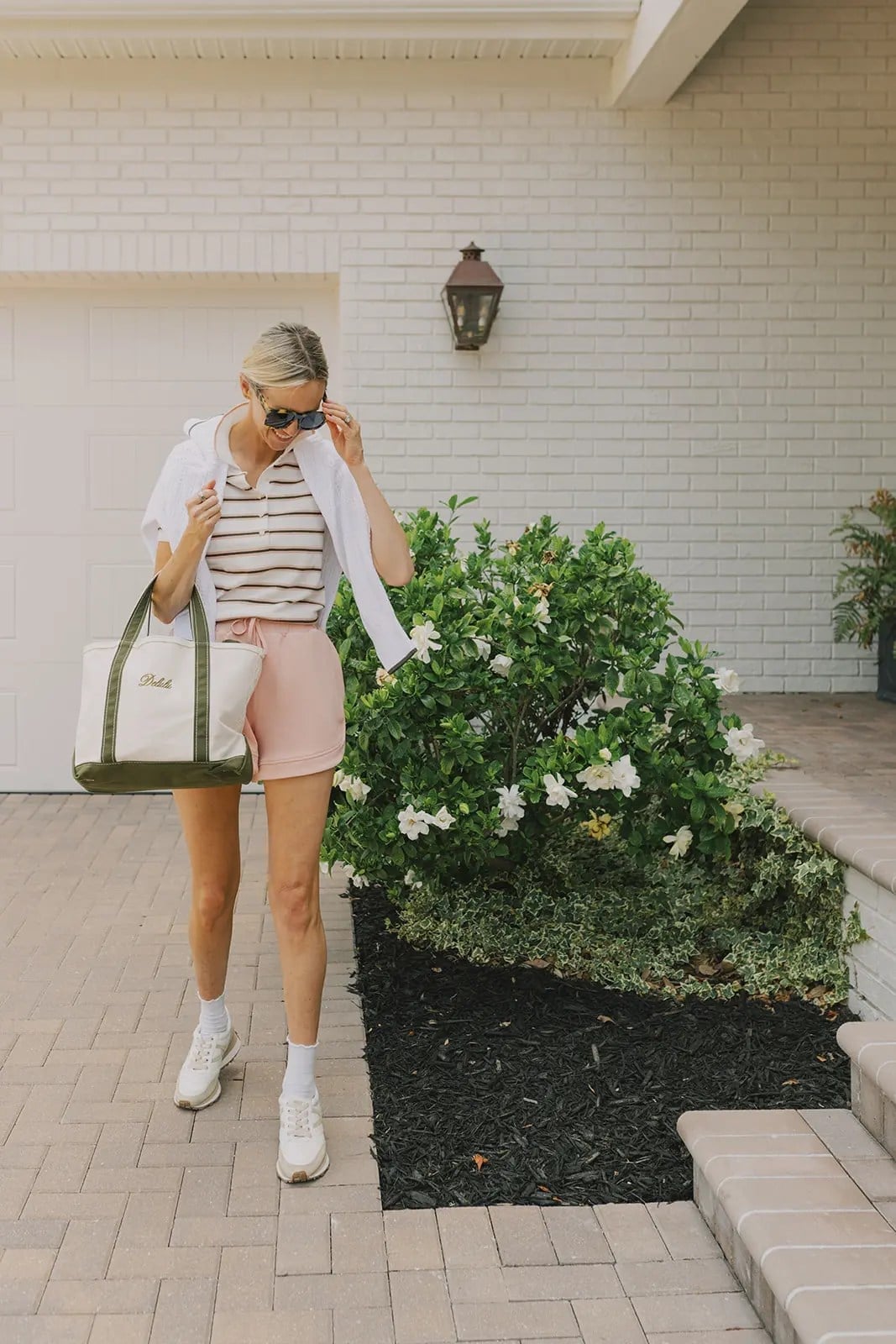 Pink Athleisure Shorts With Zip-Up Hoodie Pink Athleisure Shorts With Zip-Up Hoodie — Mom Outfits