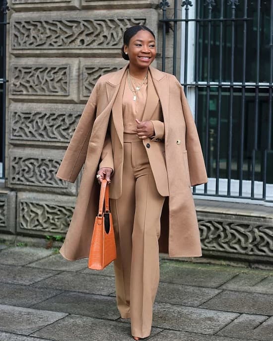 Camel suit and coat for business casual polish Camel suit and coat for business casual polish — Monochrome Outfits