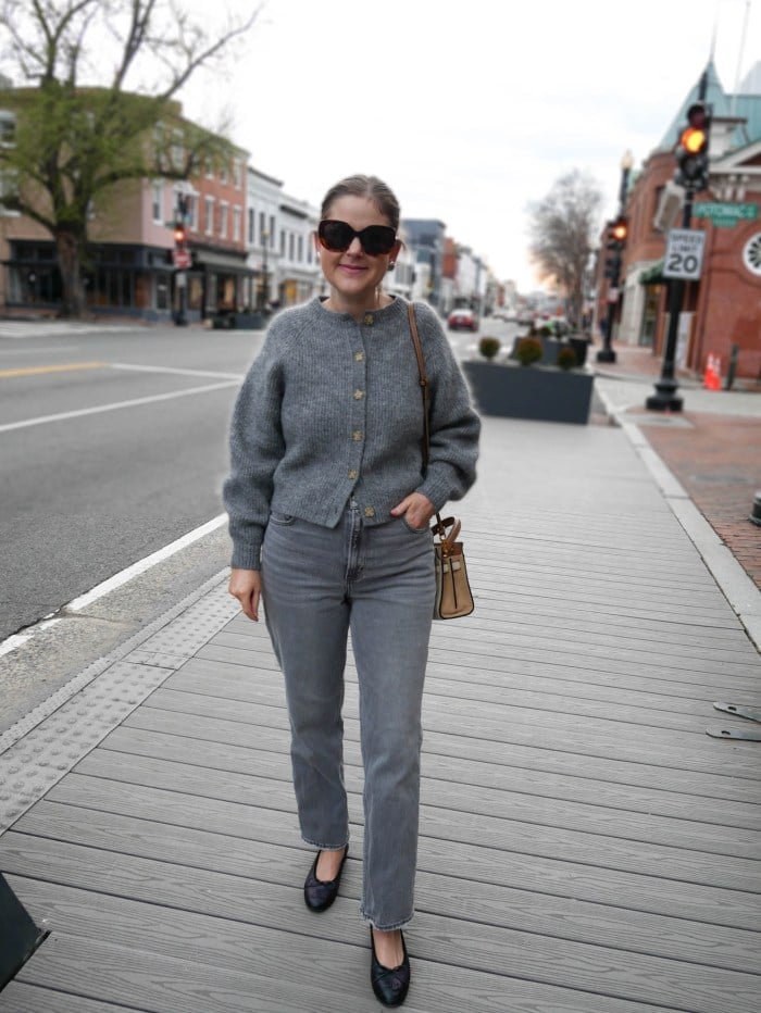 Gray knit cardigan with straight leg jeans Gray knit cardigan with straight leg jeans — Monochrome Outfits