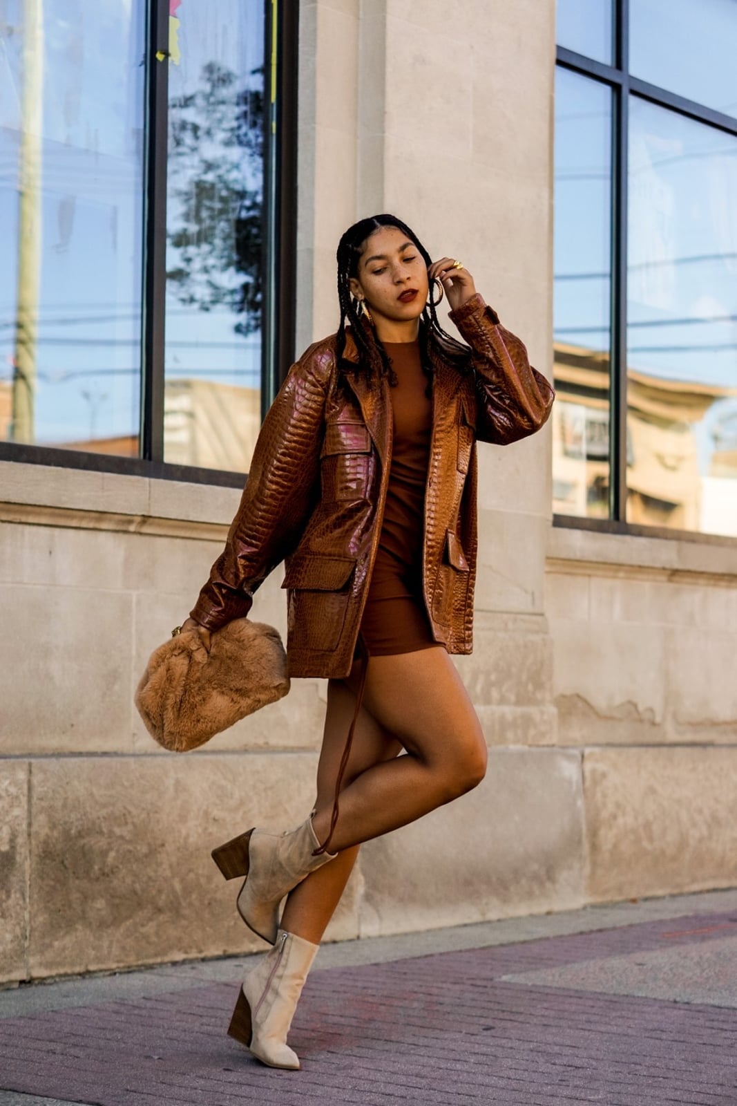 Brown croc-effect jacket and mini dress with wedge boots Brown croc-effect jacket and mini dress with wedge boots — Monochrome Outfits