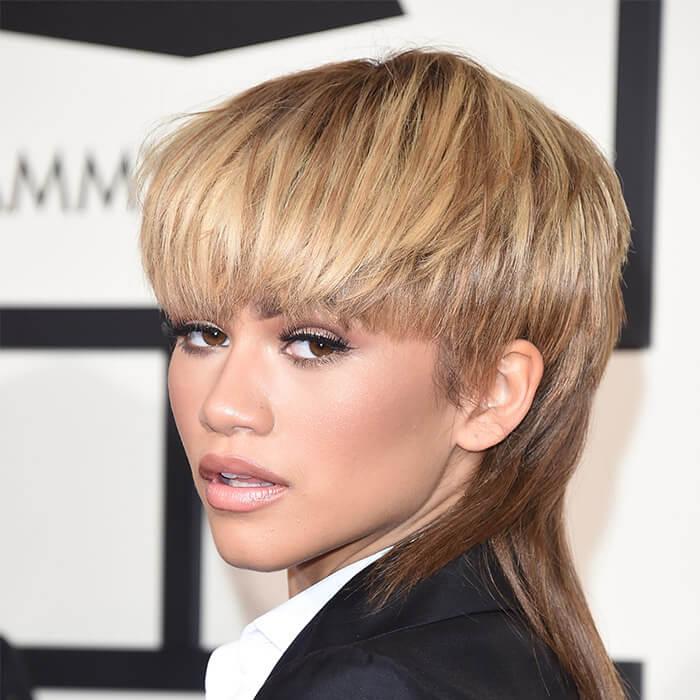Blonde Chin Length Mullet With Blunt Fringe Blonde Chin Length Mullet With Blunt Fringe — Mullet Hairstyles