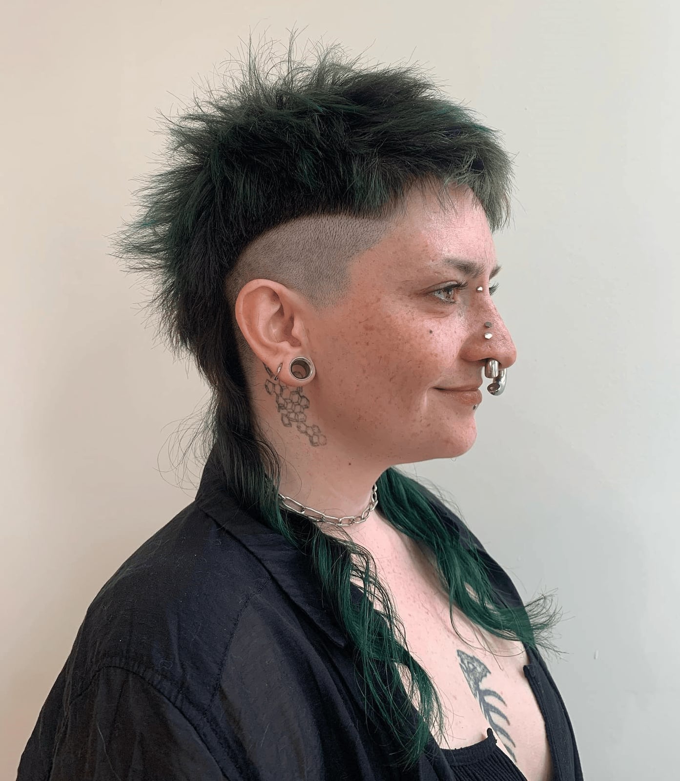 Dark Brown Shoulder Mullet With Gray-Blue Highlights Dark Brown Shoulder Mullet With Gray-Blue Highlights — Mullet Hairstyles