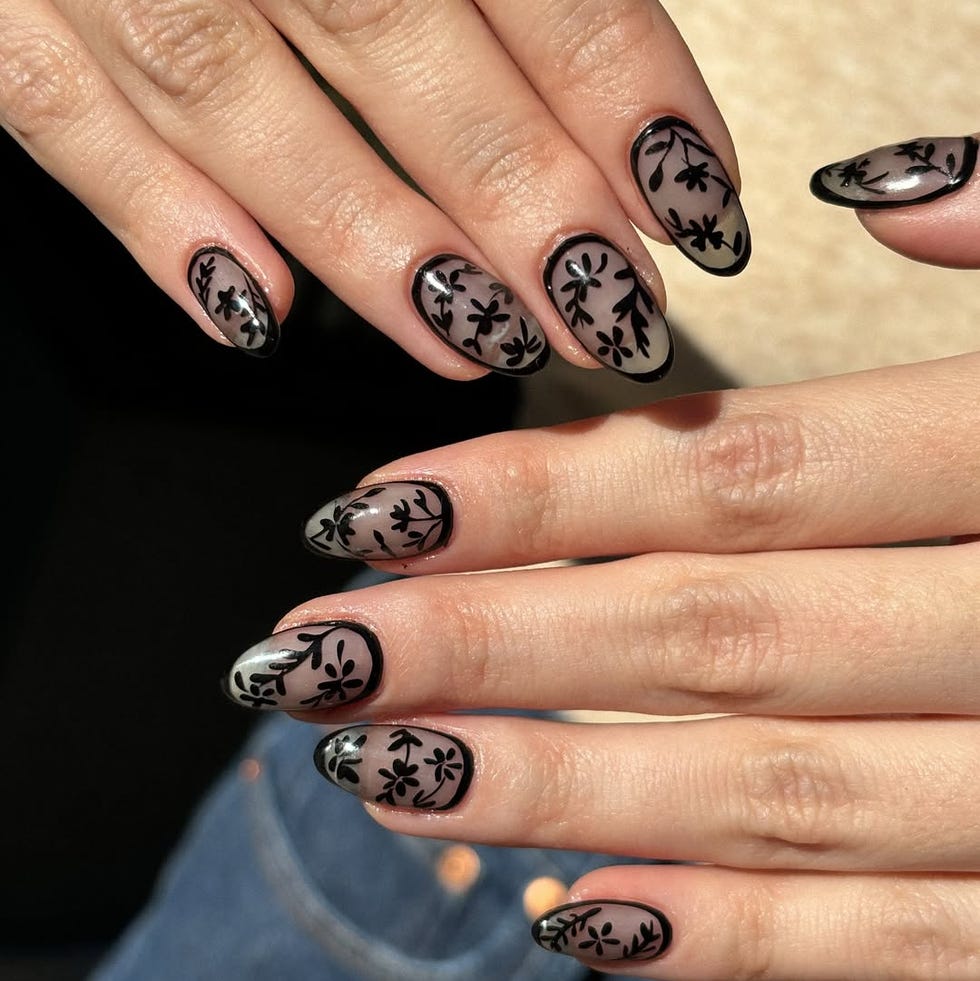 Oval Sheer Nude Black Floral Outline Nails Oval Sheer Nude Black Floral Outline Nails — Nail Shapes