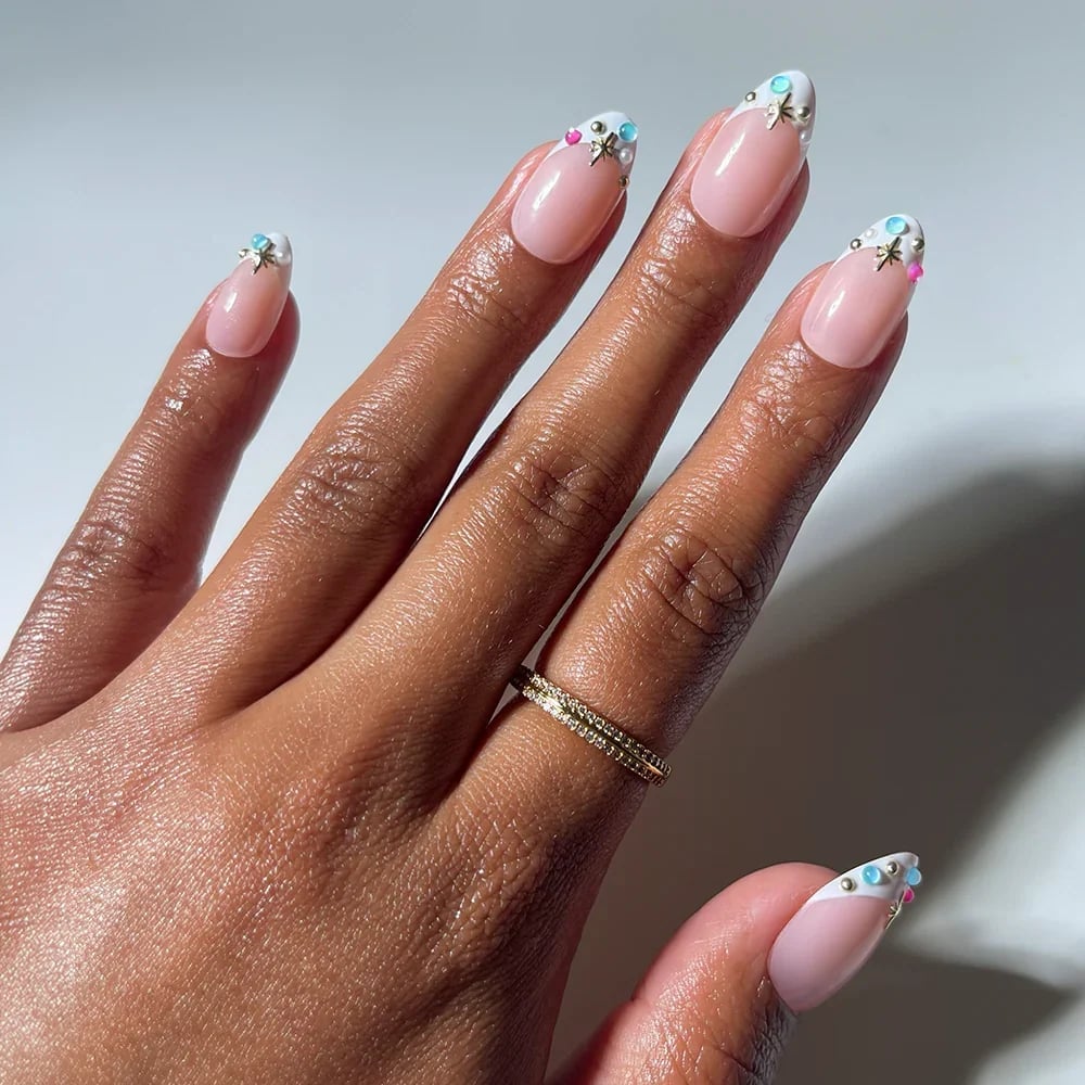 Medium Almond Nails with Pink French Tip and Rhinestones Medium Almond Nails with Pink French Tip and Rhinestones — Nails with Gems