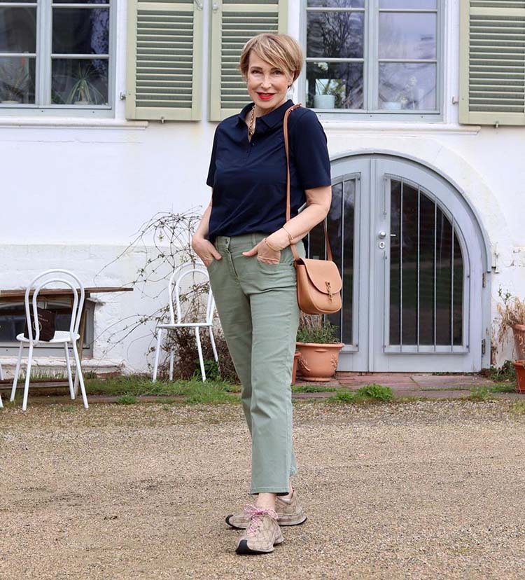 Navy Polo Shirt with Olive Green Pants Navy Polo Shirt with Olive Green Pants — Navy Blue Outfits