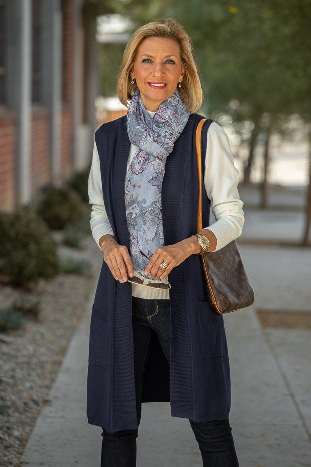 Navy longline vest over white sweater Navy longline vest over white sweater — Navy Outfits