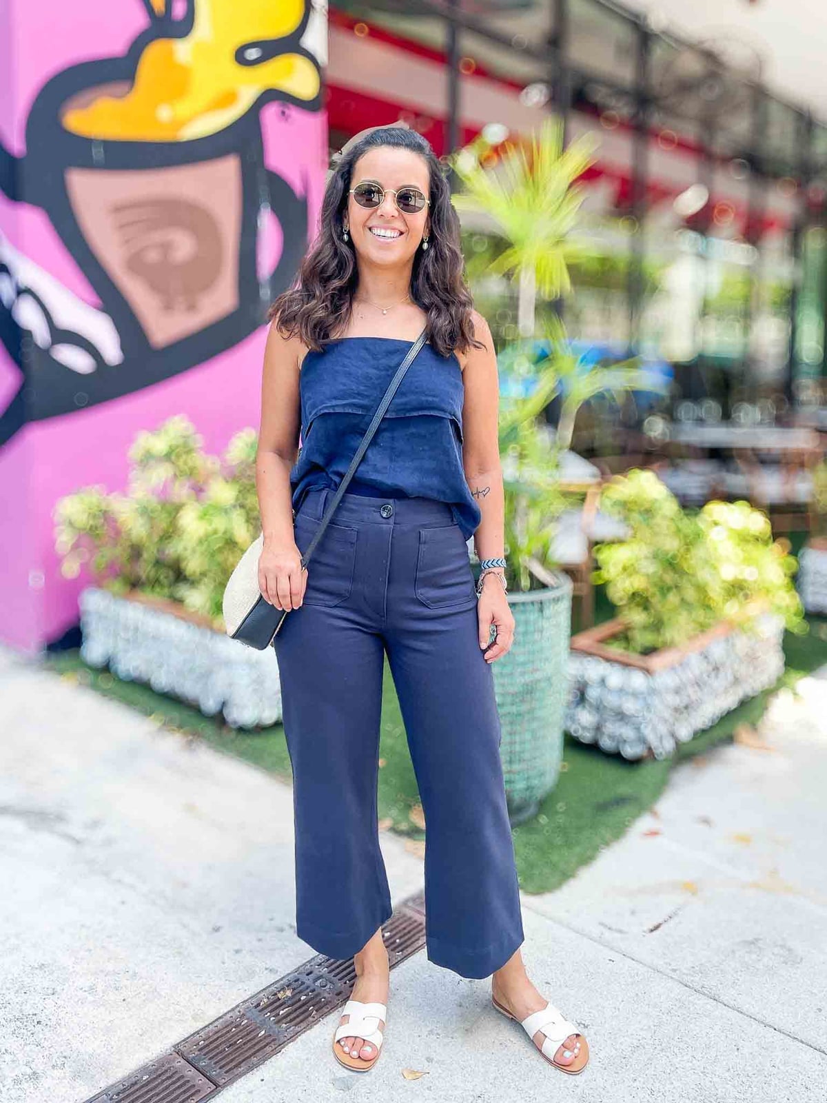Casual Navy Cropped Pants With Strapless Top Casual Navy Cropped Pants With Strapless Top — Navy Pants Outfits