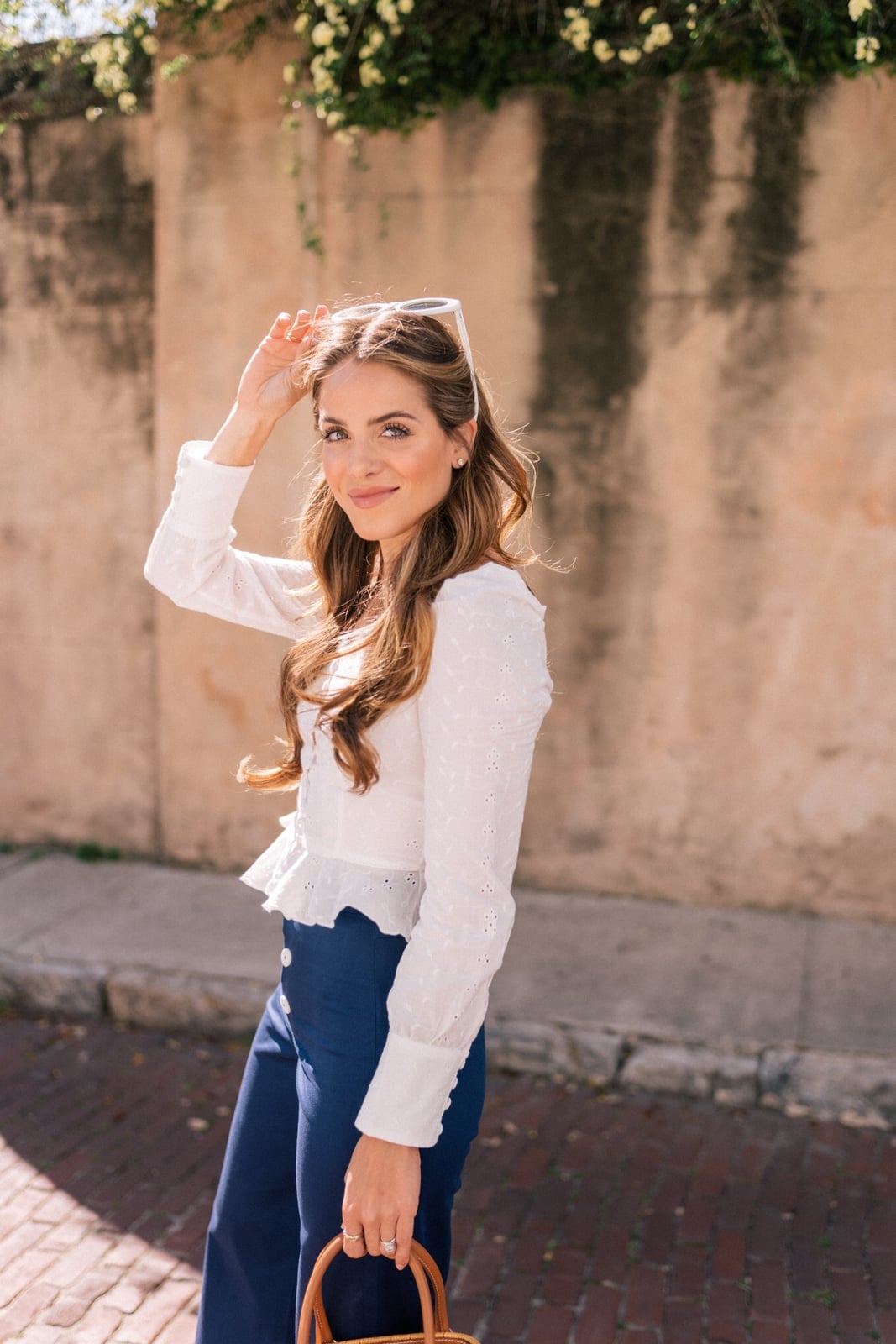 Smart Casual Navy Cropped Trousers With Eyelet Shirt Smart Casual Navy Cropped Trousers With Eyelet Shirt — Navy Pants Outfits