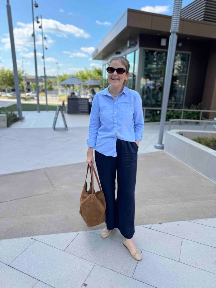 Relaxed Casual Navy Trousers With Light Blue Shirt Relaxed Casual Navy Trousers With Light Blue Shirt — Navy Pants Outfits