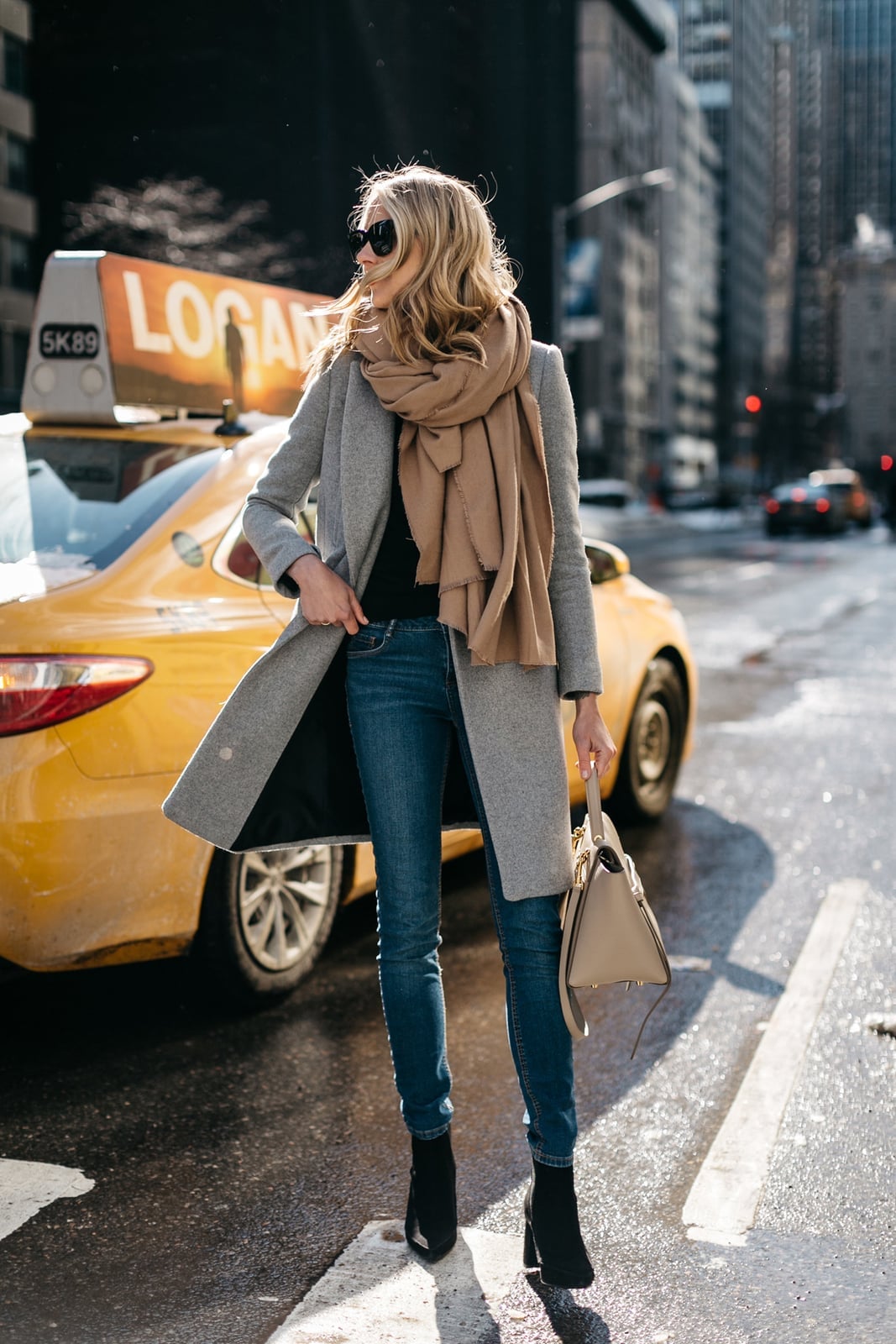 Gray wool coat and skinny blue jeans Gray wool coat and skinny blue jeans — New York Style
