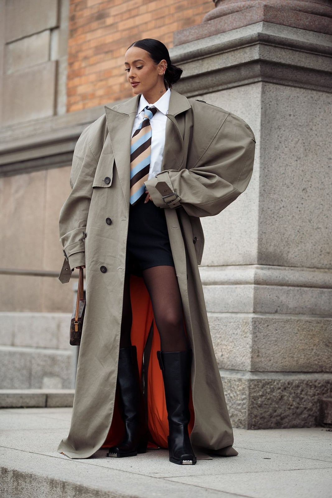 Oversized Khaki Trench Coat With Shorts Oversized Khaki Trench Coat With Shorts — Office Siren Outfits