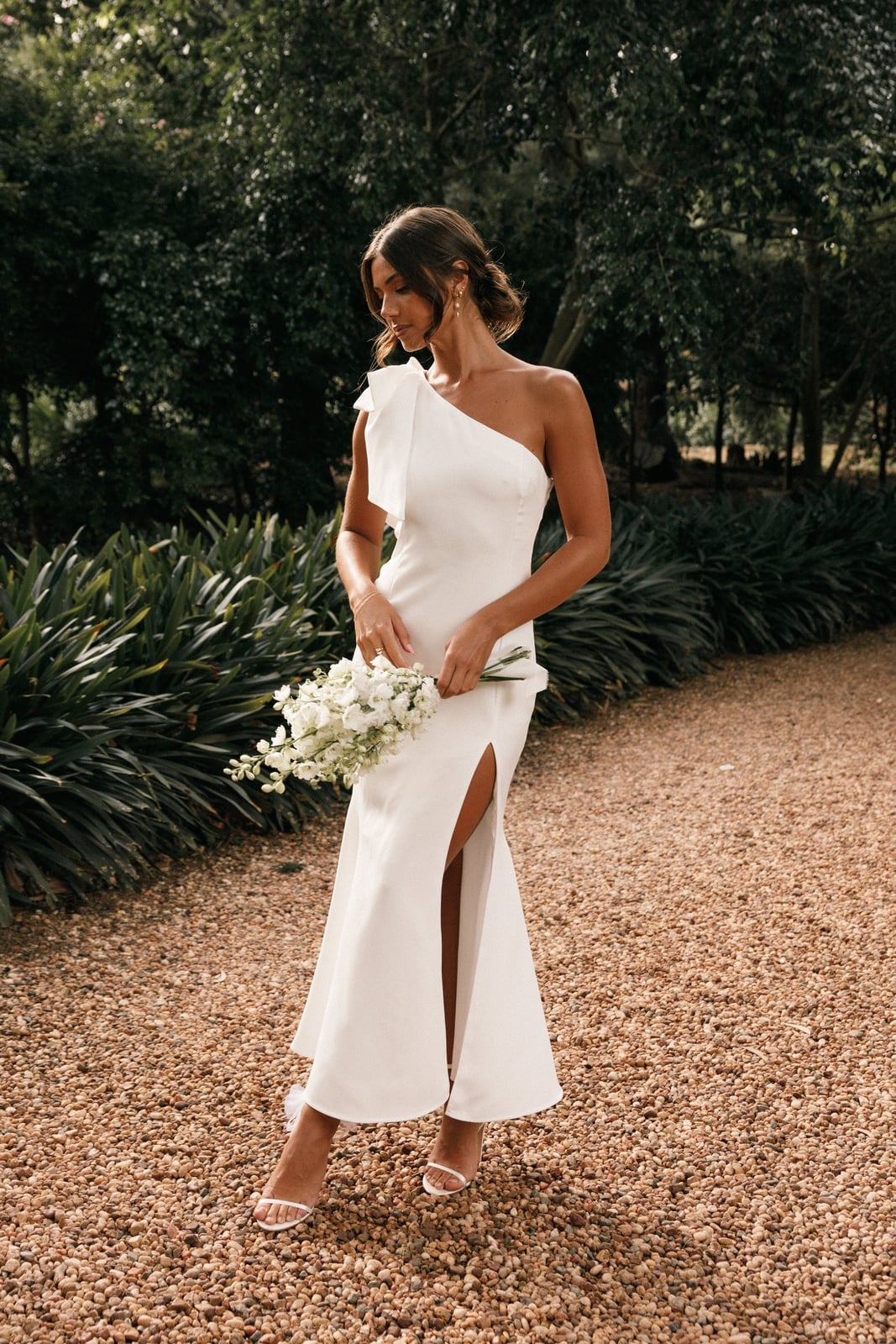 White one shoulder dress with asymmetric ruffle and high slit White one shoulder dress with asymmetric ruffle and high slit — One Shoulder Dresses