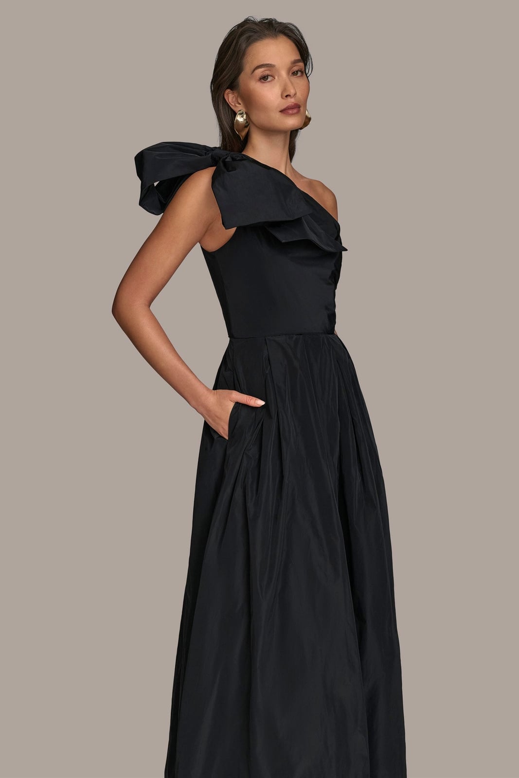 Black one shoulder ball gown with voluminous, Office-Safe Version Black one shoulder ball gown with voluminous, Office-Safe Version — One Shoulder Dresses