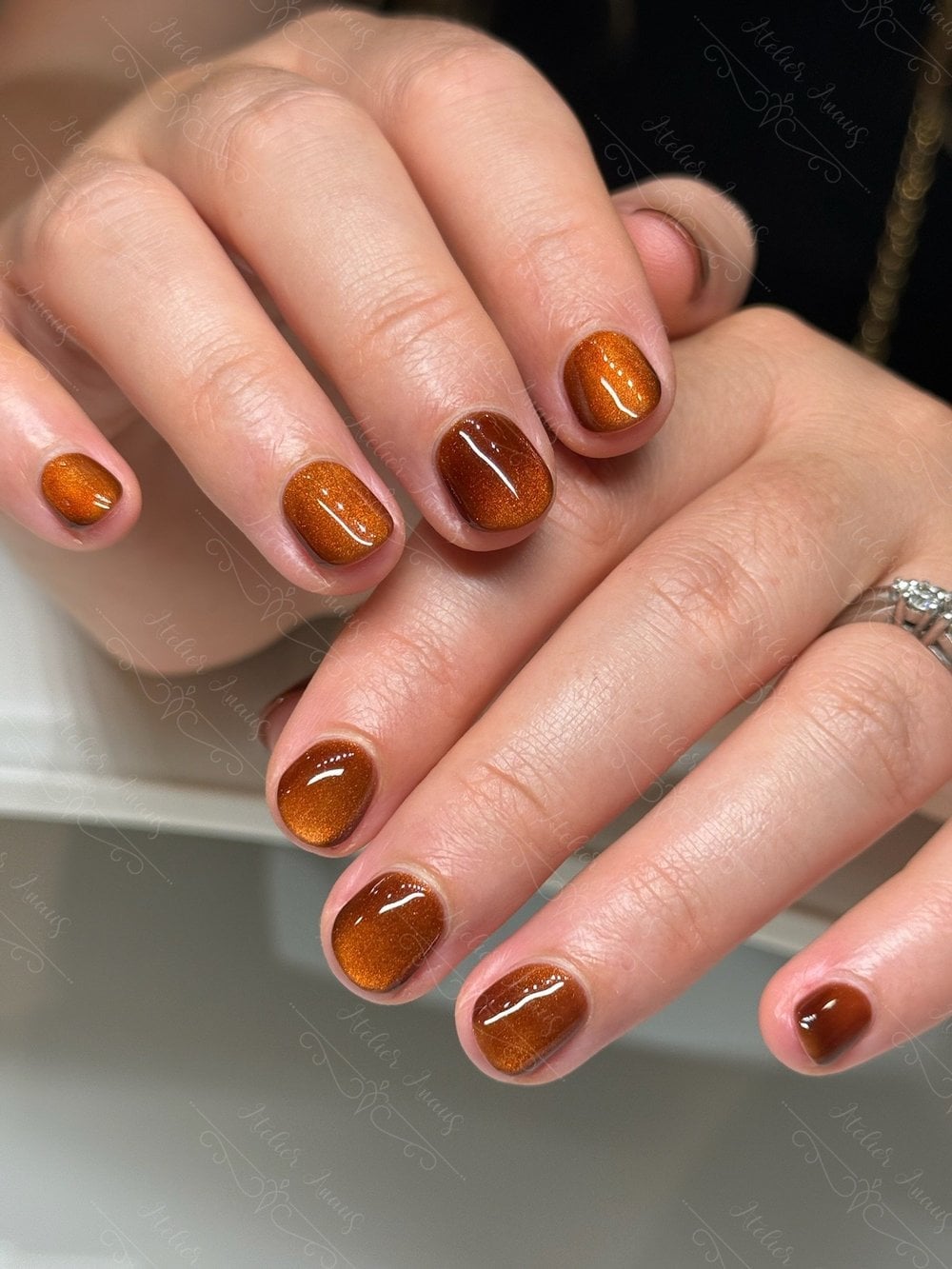 Short Oval Vibrant Glossy Orange Cat Eye Short Oval Vibrant Glossy Orange Cat Eye — Orange Cat Eye Nails