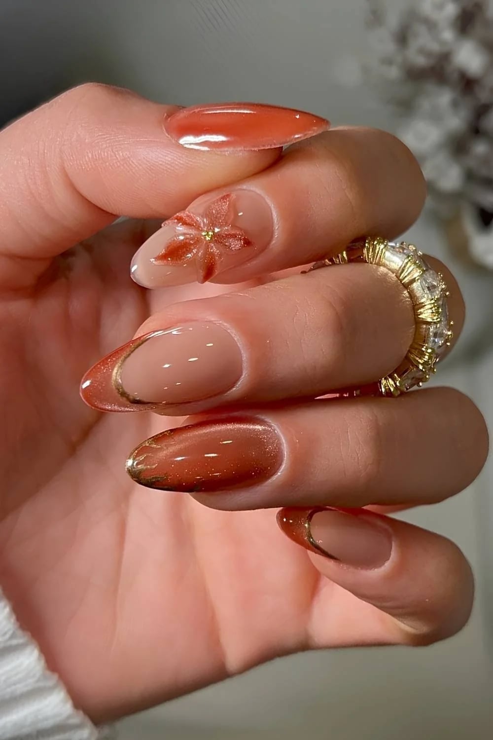 Medium Almond Nude Orange Cat Eye with Flower Accent Medium Almond Nude Orange Cat Eye with Flower Accent — Orange Cat Eye Nails