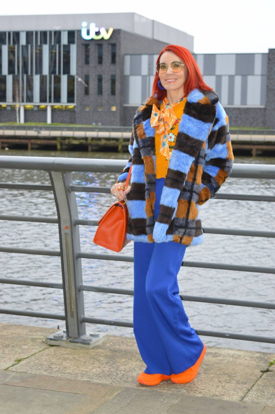 Orange Wide-Leg Trousers with Faux Fur Coat Orange Wide-Leg Trousers with Faux Fur Coat — Orange Outfits