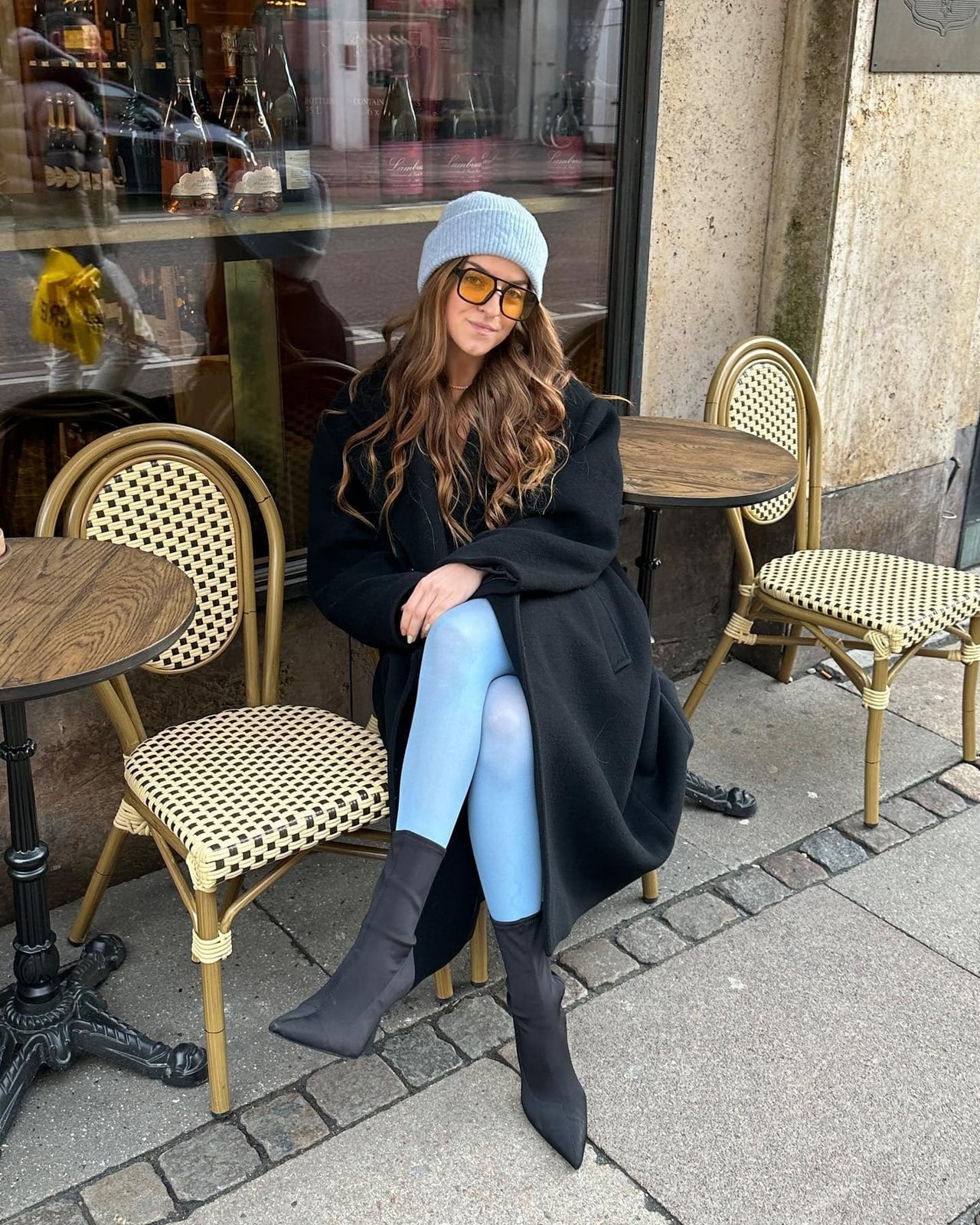 Black coat with light blue opaque tights Black coat with light blue opaque tights — Outfits with Tights