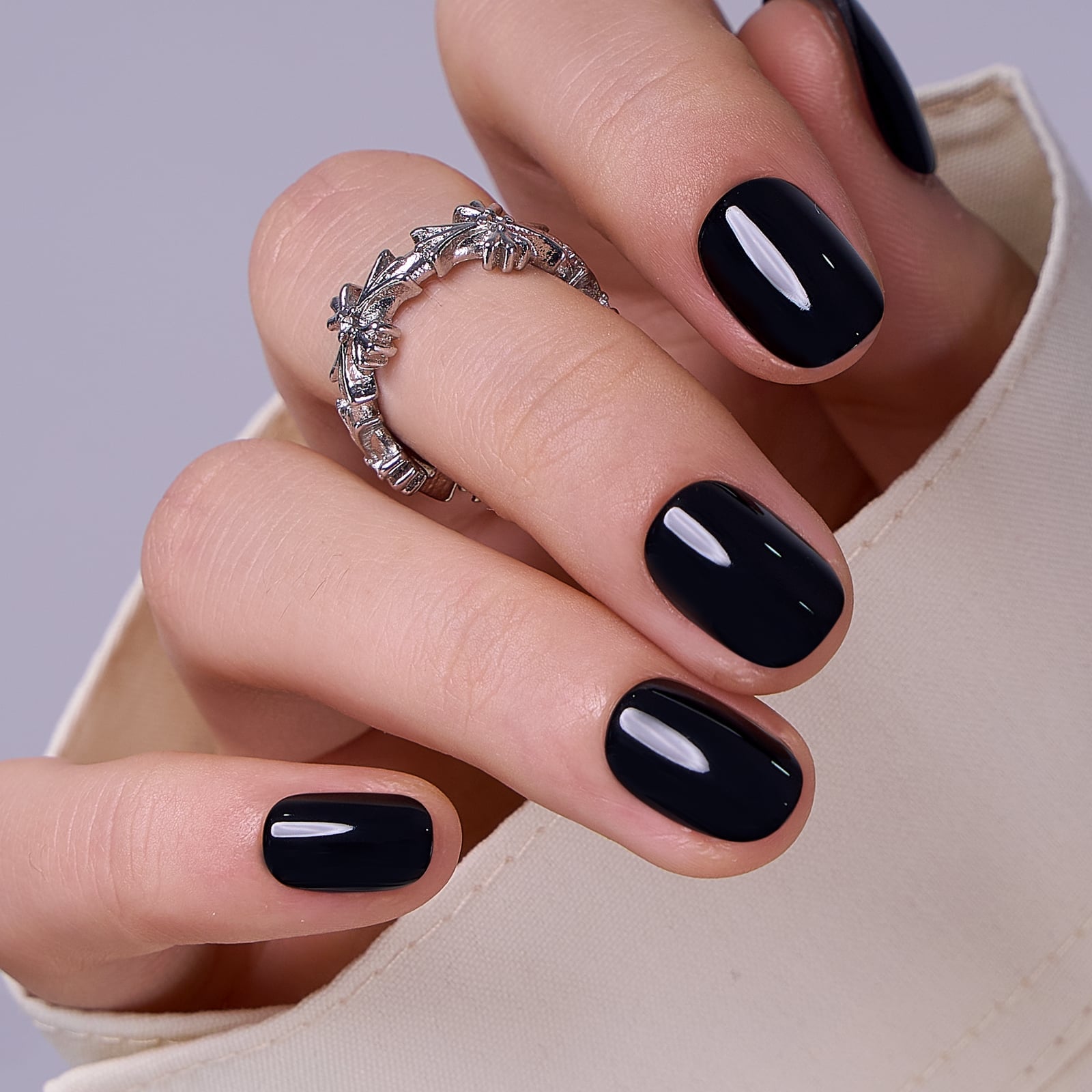 Glossy Black Short Oval Nails Glossy Black Short Oval Nails