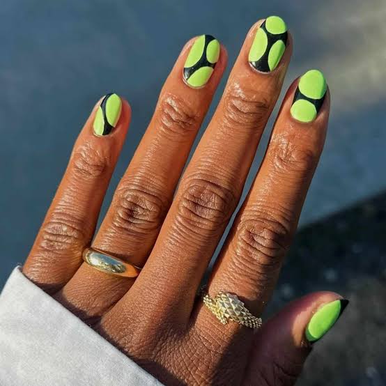 Neon Green Abstract Medium Oval Nails Neon Green Abstract Medium Oval Nails