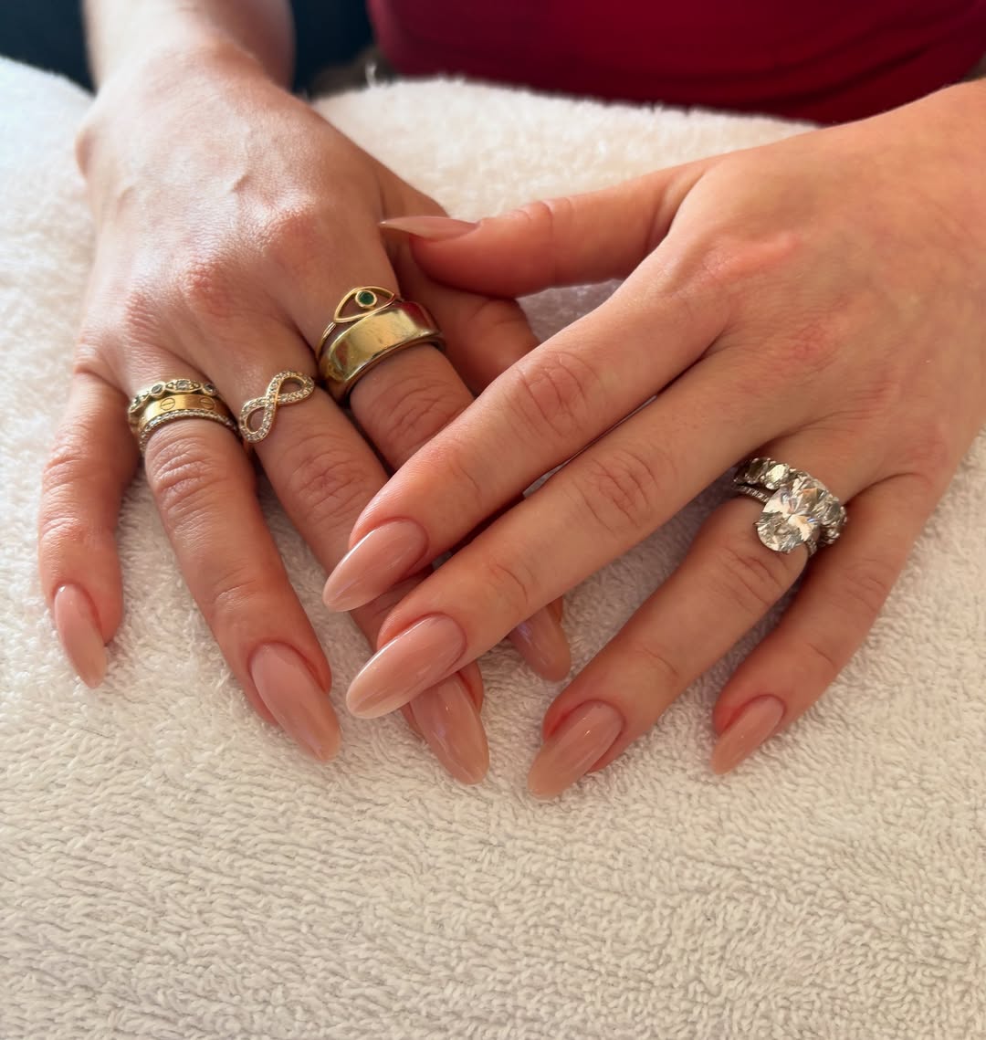 Long Nude Pink Oval Nails Long Nude Pink Oval Nails