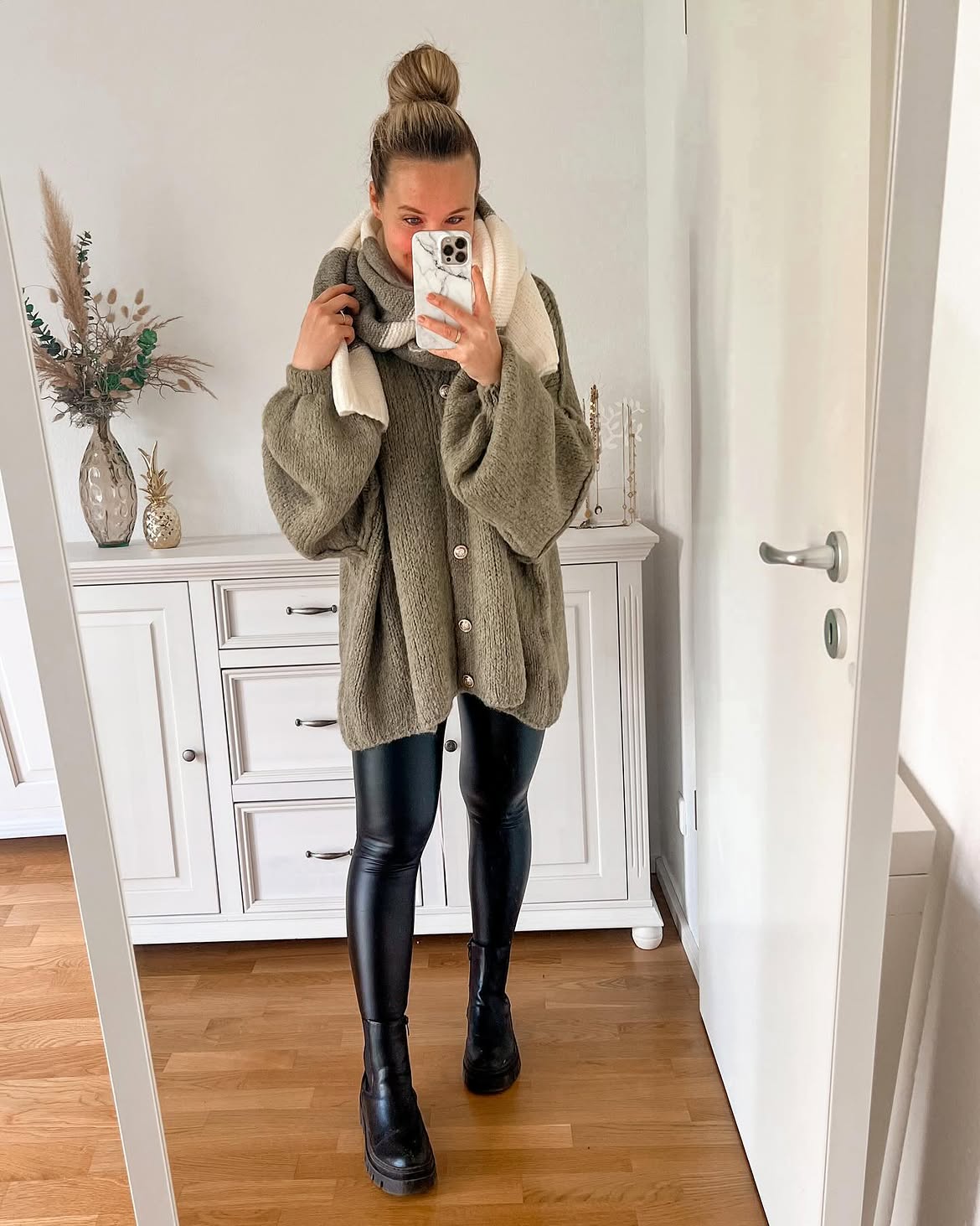 Oversized Knit Cardigan With Leather Leggings