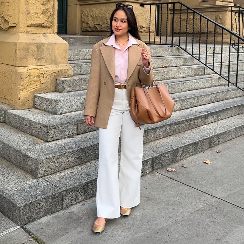 White Wide Leg Pants With Pink Shirt And Beige Blazer White Wide Leg Pants With Pink Shirt And Beige Blazer — Palazzo Pants Outfits