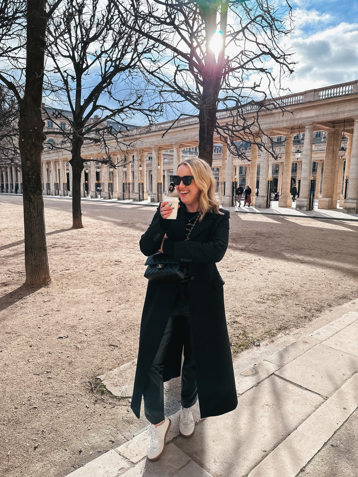 Black long coat with white sneakers Black long coat with white sneakers — Parisian Style