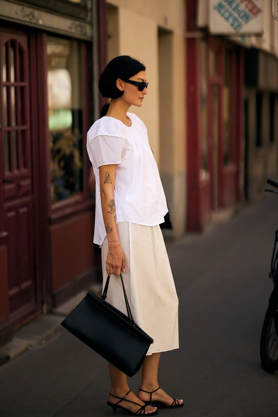 White puff-sleeve top with beige a-line skirt White puff-sleeve top with beige a-line skirt — Parisian Style